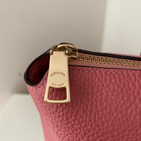 Coach beautiful leather handbag - Picture 6 of 6